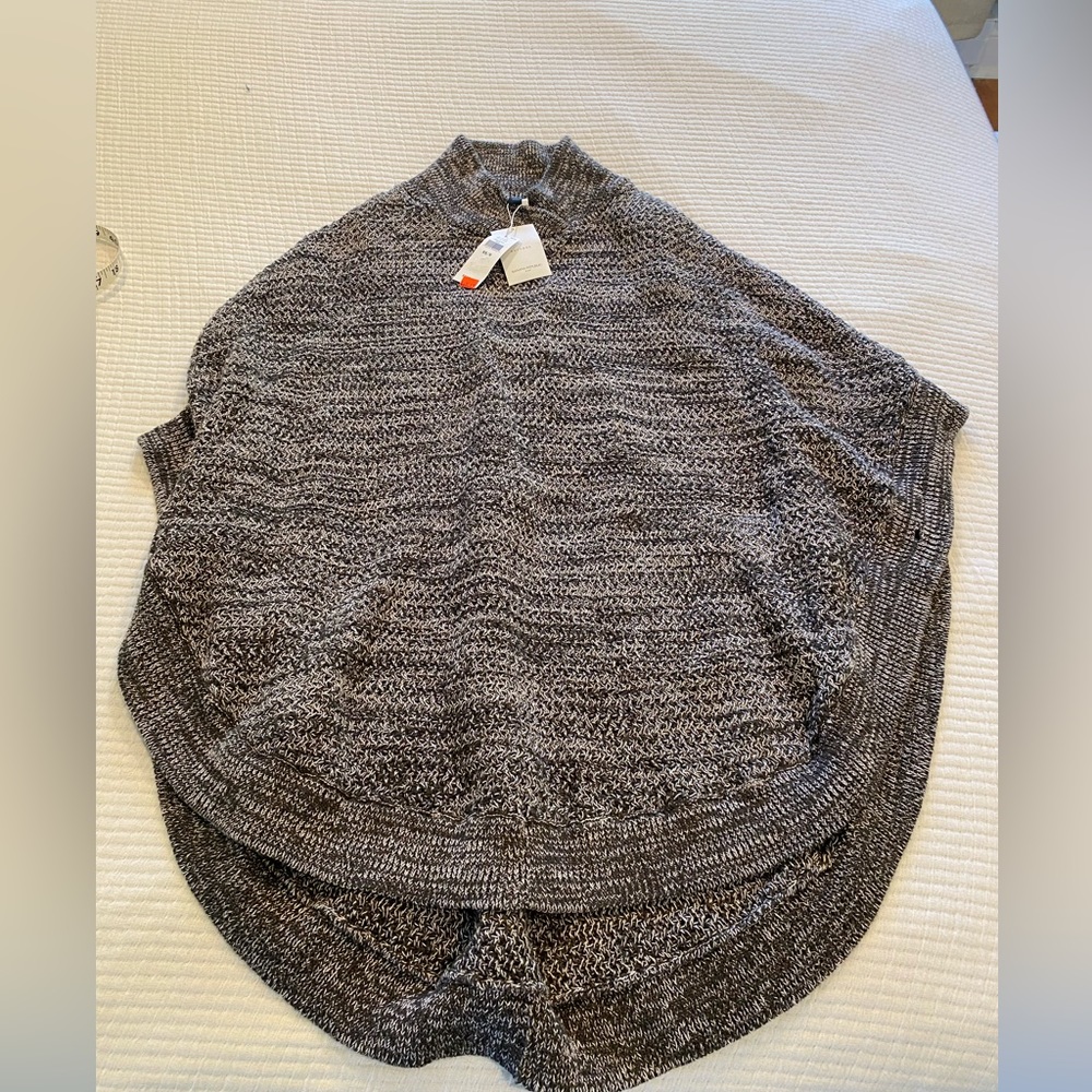 NWT banana republic factory knit poncho/cape